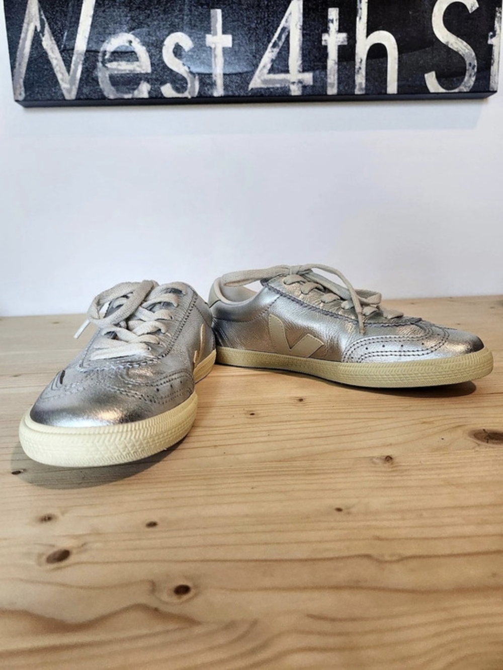 Veja Volley O.T. Leather Sneakers Leather Sneakers Silver & Off-white Women's 6 - Picture 9 of 12